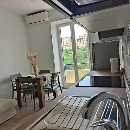 Casa La Salle * Neapol